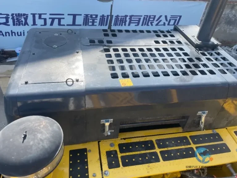 Used-Excavator-Komatsu-PC-450-8-3