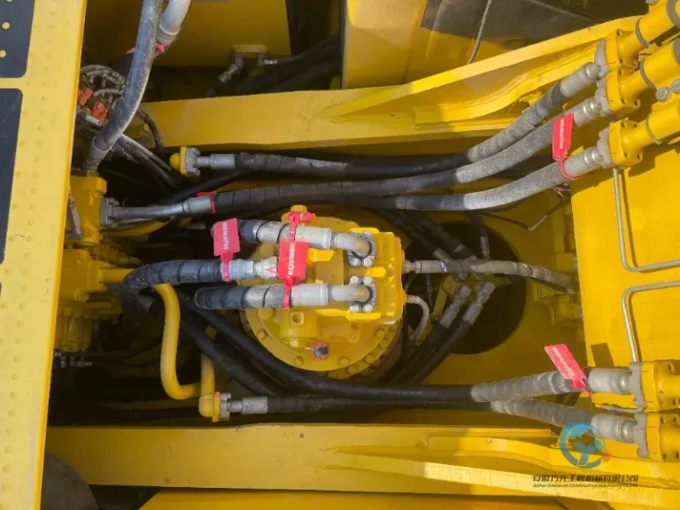 Used-Excavator-Komatsu-PC-450-8-6