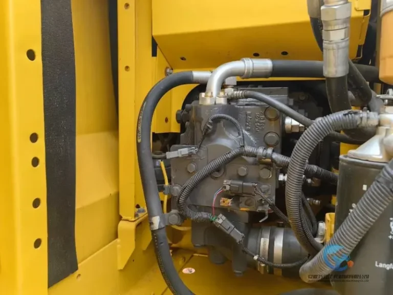 Used-Excavator-Komatsu-PC130-2