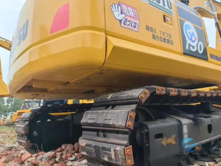 Used-Excavator-Komatsu-PC130-20