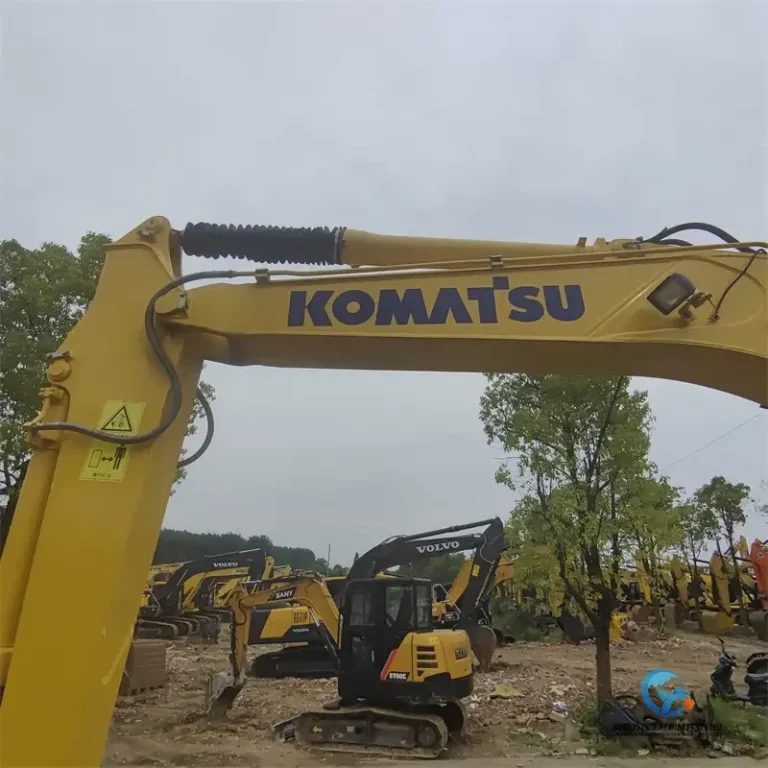 Used-Excavator-Komatsu-PC13010