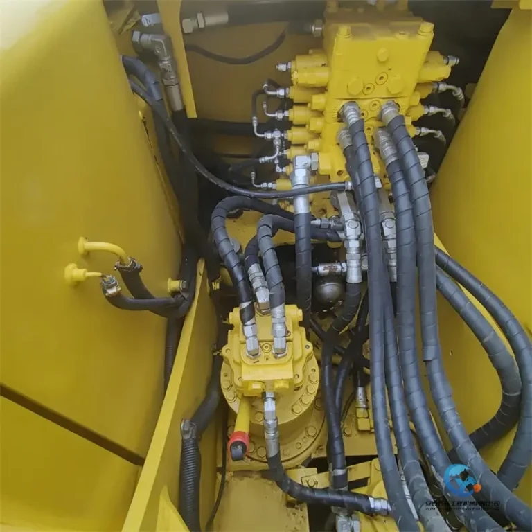 Used-Excavator-Komatsu-PC13011