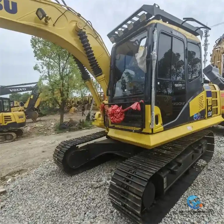 Used-Excavator-Komatsu-PC1302