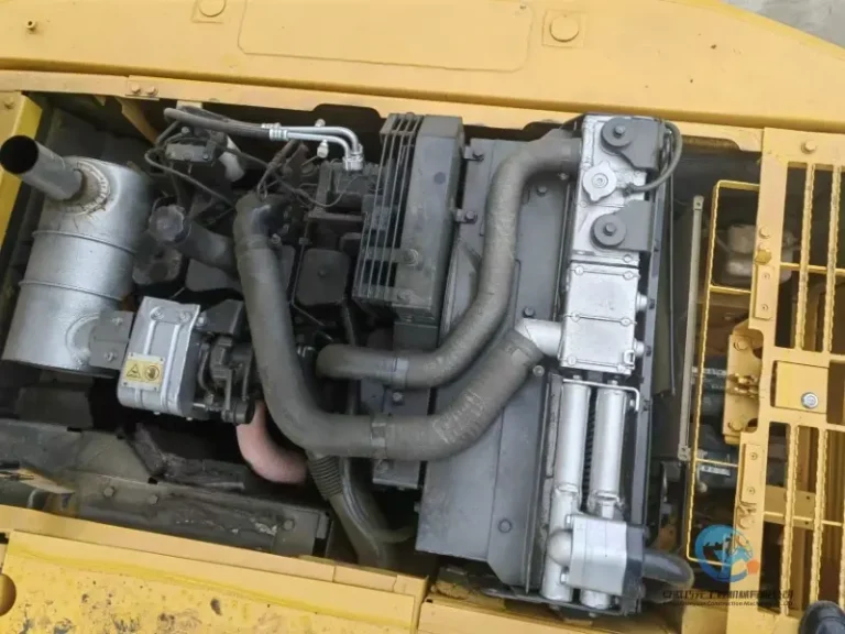 Used-Excavator-Komatsu-PC160-11