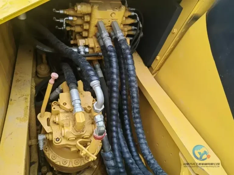 Used-Excavator-Komatsu-PC160-12