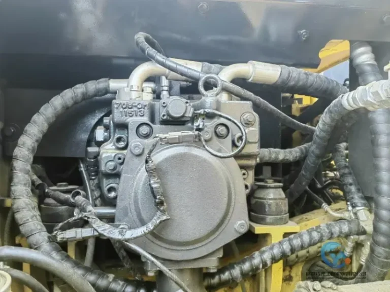 Used-Excavator-Komatsu-PC160-9