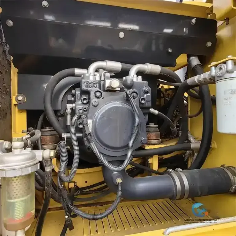 Used-Excavator-Komatsu-PC1608