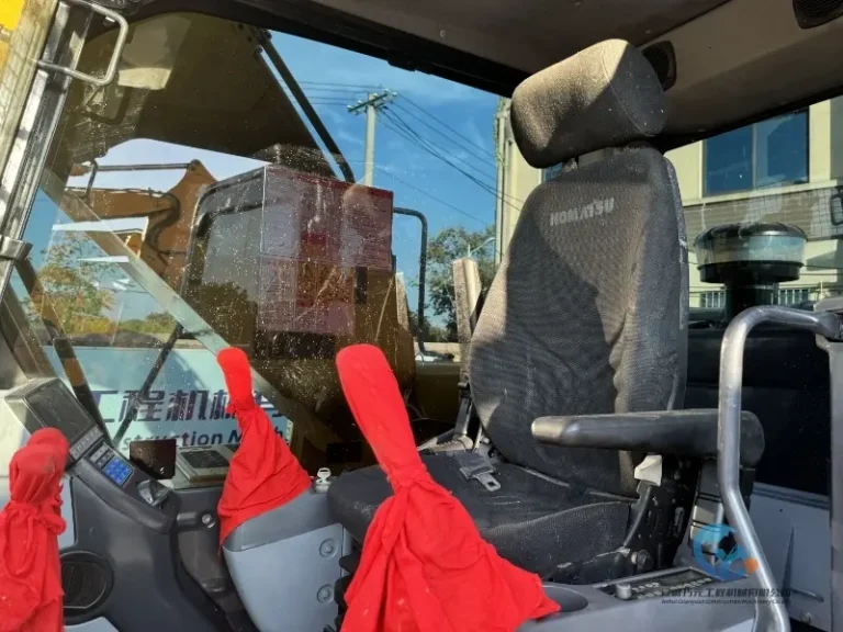 Used-Excavator-Komatsu-PC200-8-10