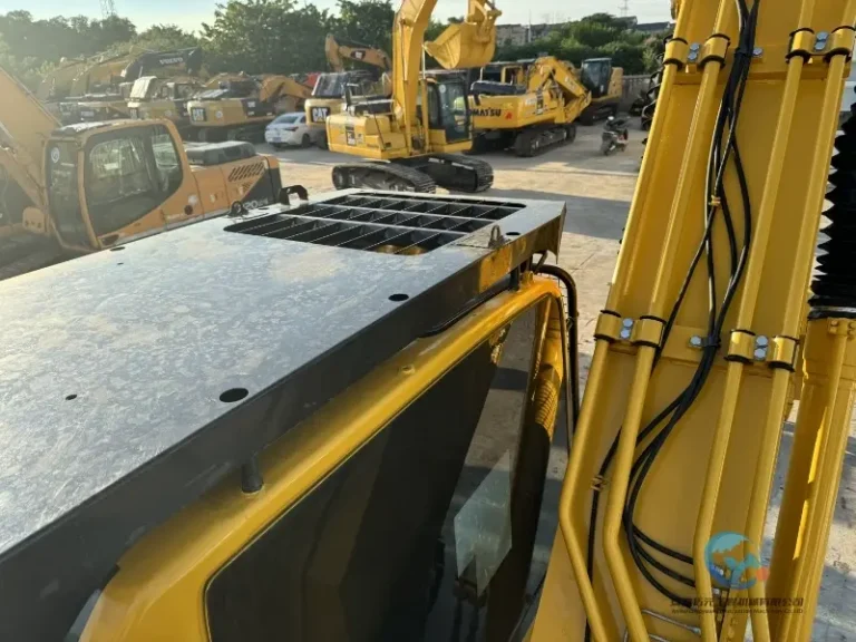 Used-Excavator-Komatsu-PC200-8-15