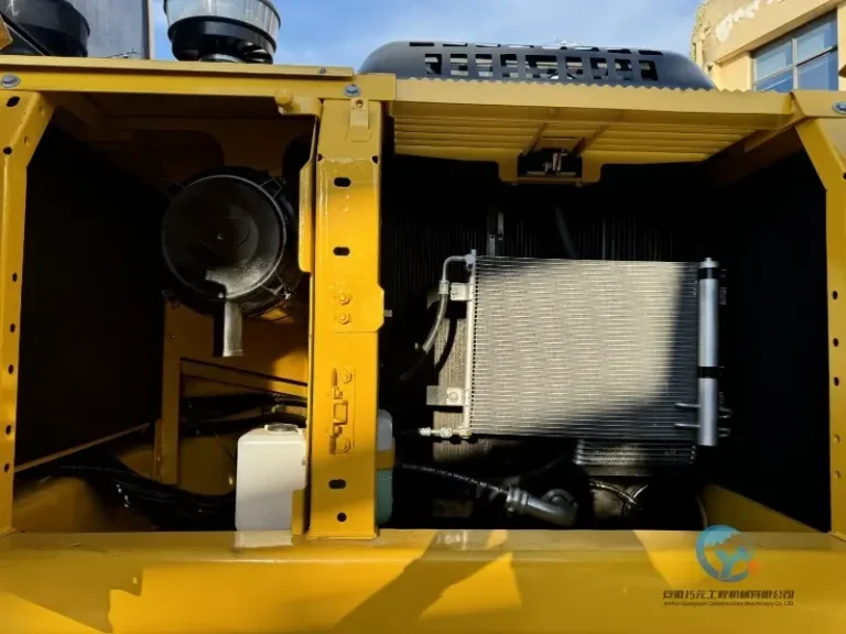 Used-Excavator-Komatsu-PC200-8-2