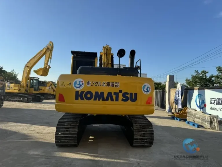 Used-Excavator-Komatsu-PC200-8-27