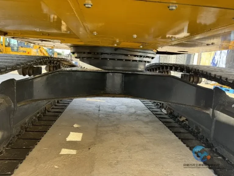 Used-Excavator-Komatsu-PC200-8-3