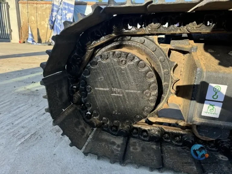 Used-Excavator-Komatsu-PC200-8-8