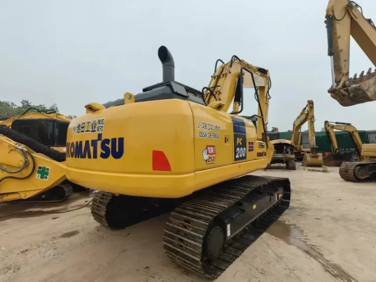 Used-Excavator-Komatsu-PC20021