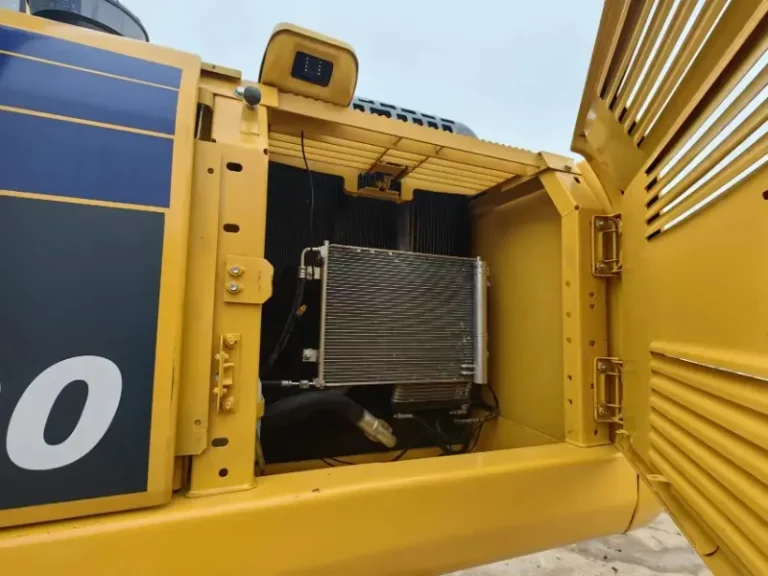 Used-Excavator-Komatsu-PC2009