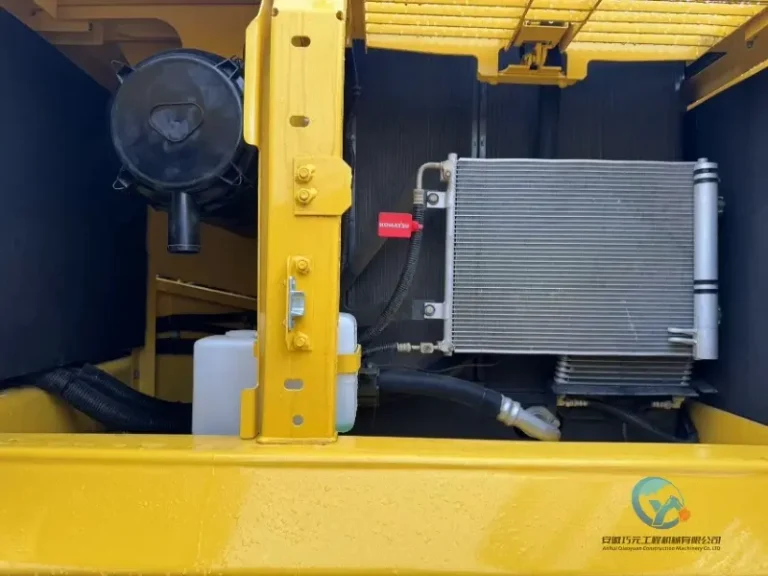 Used-Excavator-Komatsu-PC210LC-8-15