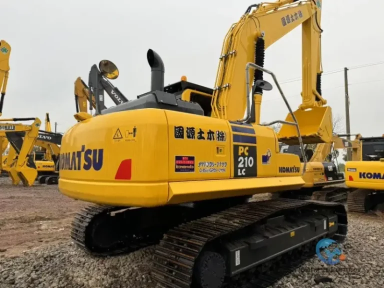 Used-Excavator-Komatsu-PC210LC-8-6