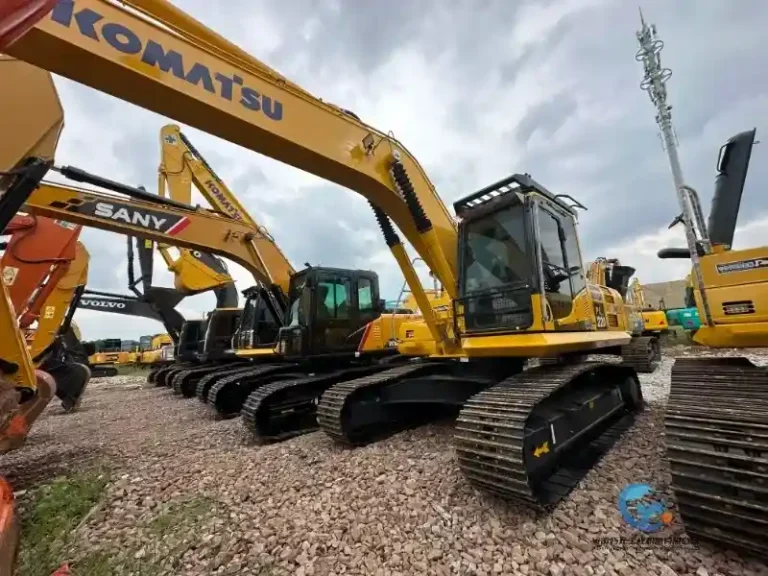 Used-Excavator-Komatsu-PC2200