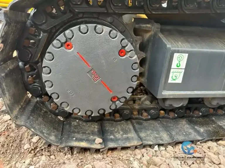 Used-Excavator-Komatsu-PC22012