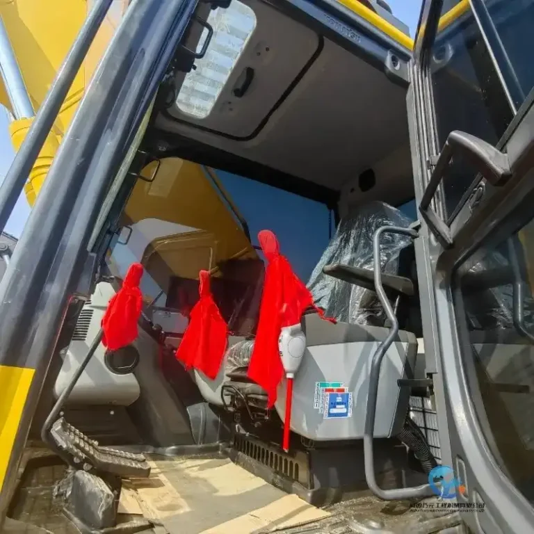 Used-Excavator-Komatsu-PC22014_W_800px