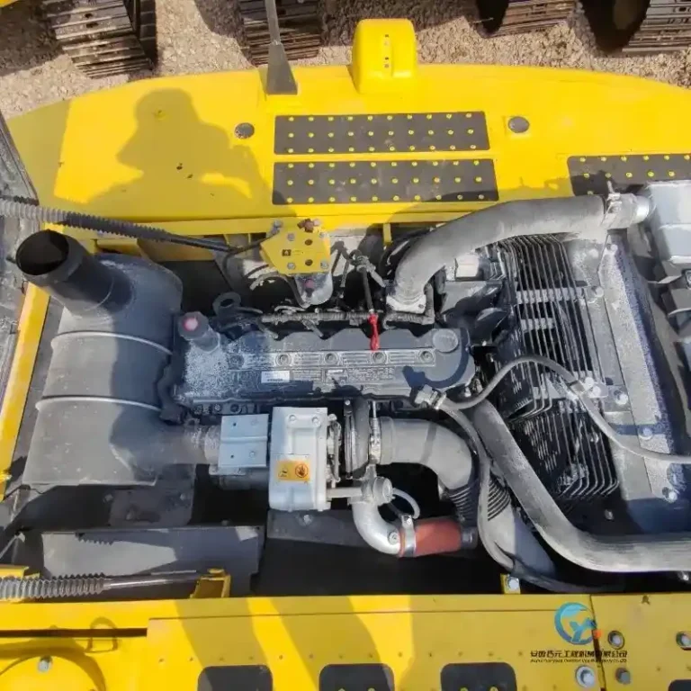 Used-Excavator-Komatsu-PC22017_W_800px