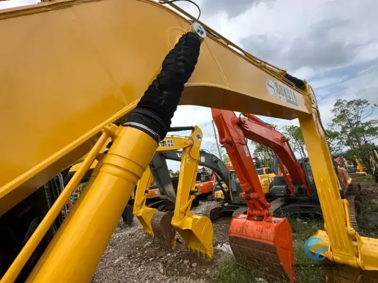 Used-Excavator-Komatsu-PC2209