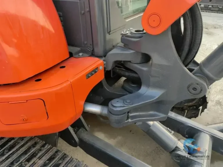 Used-Excavator-Kubota-KX163-10