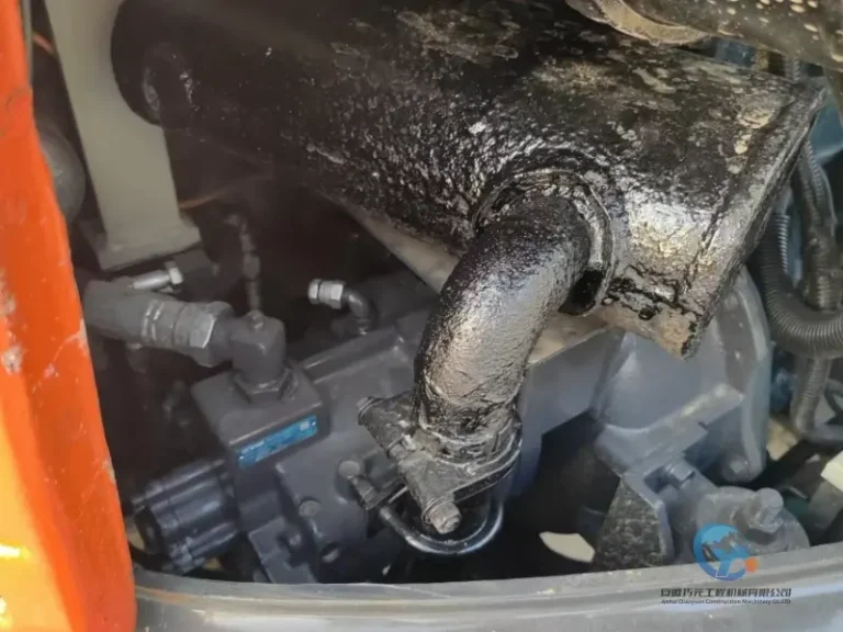 Used-Excavator-Kubota-KX163-9