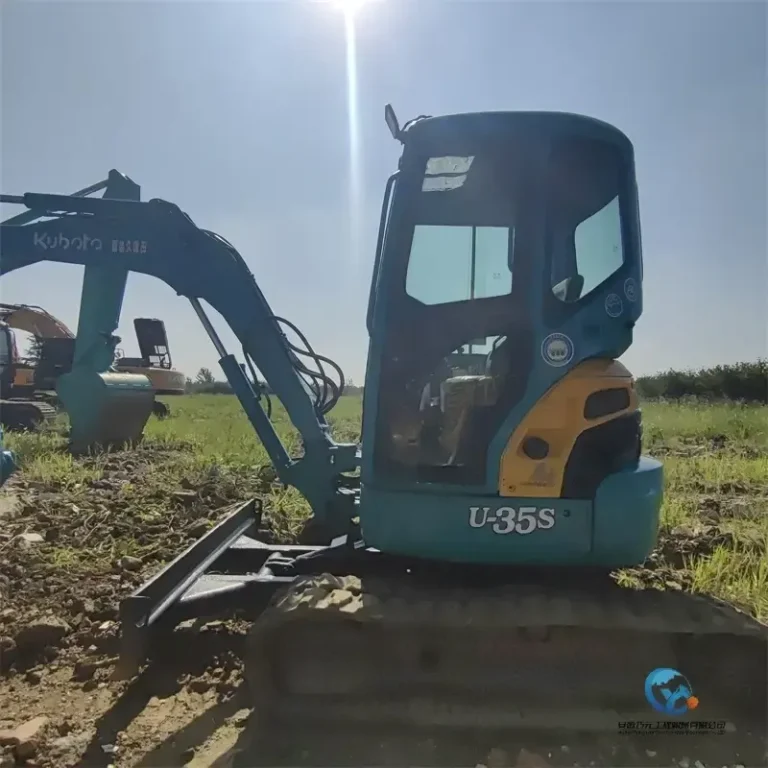 Used-Excavator-Kubota-U35S12-1