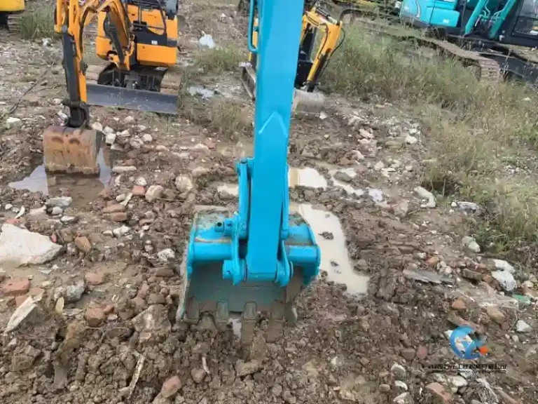 Used-Excavator-Kubota-U35S13-1