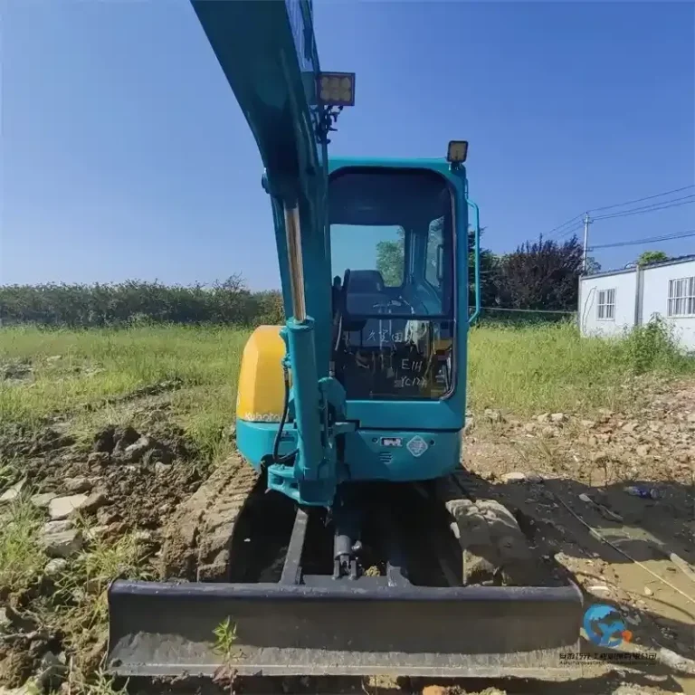 Used-Excavator-Kubota-U35S7-1