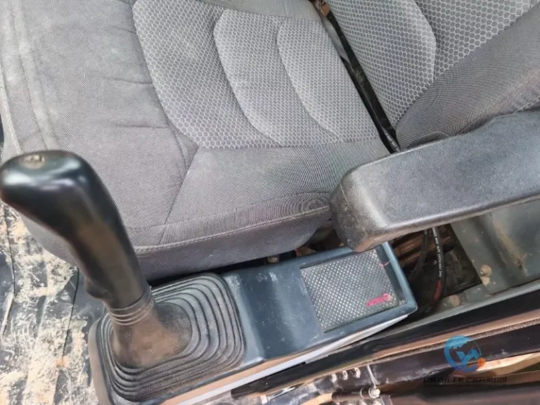 Used-Excavator-Sany-135C-13