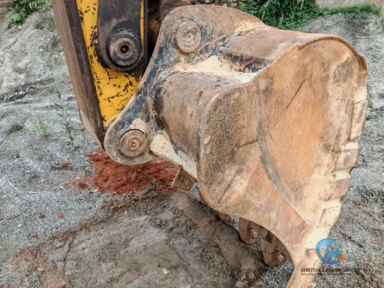 Used-Excavator-Sany-135C-35