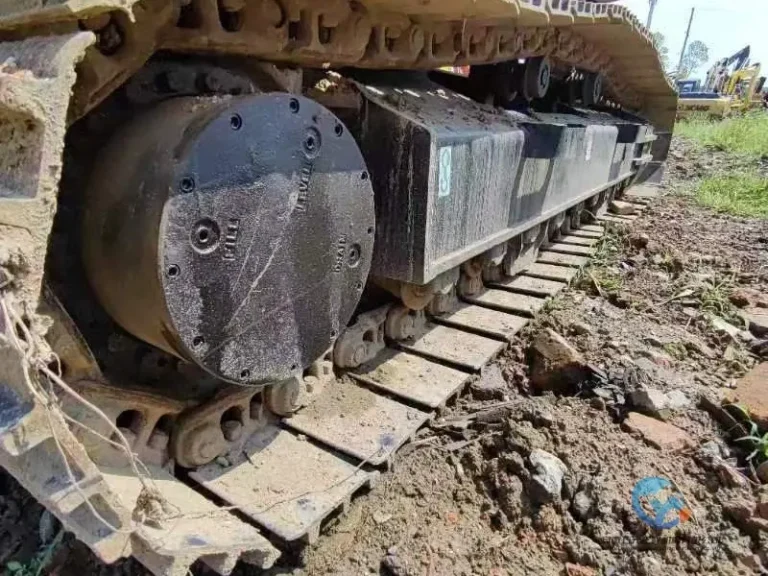 Used-Excavator-Sany-235C-11