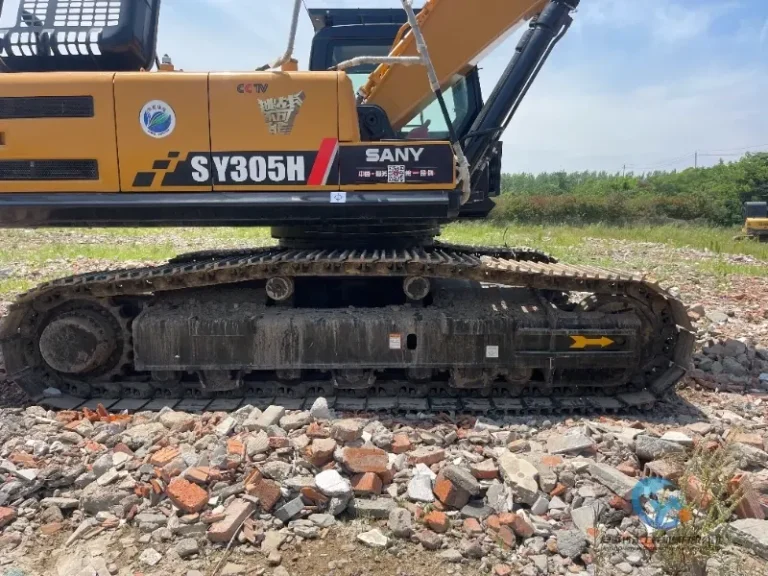 Used-Excavator-Sany-305C-11