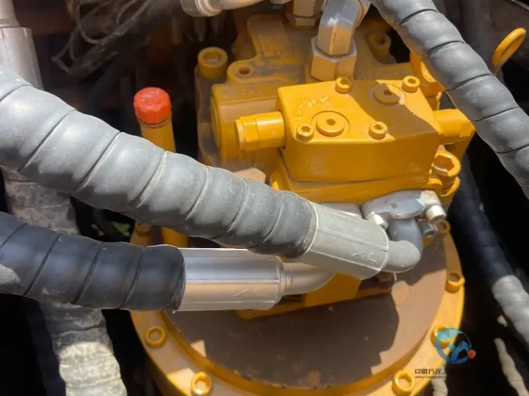 Used-Excavator-Sany-305C-12