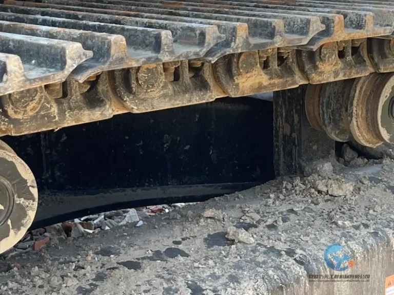 Used-Excavator-Sany-305C-9