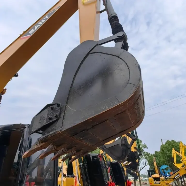 Used-Excavator-Sany-SY1352