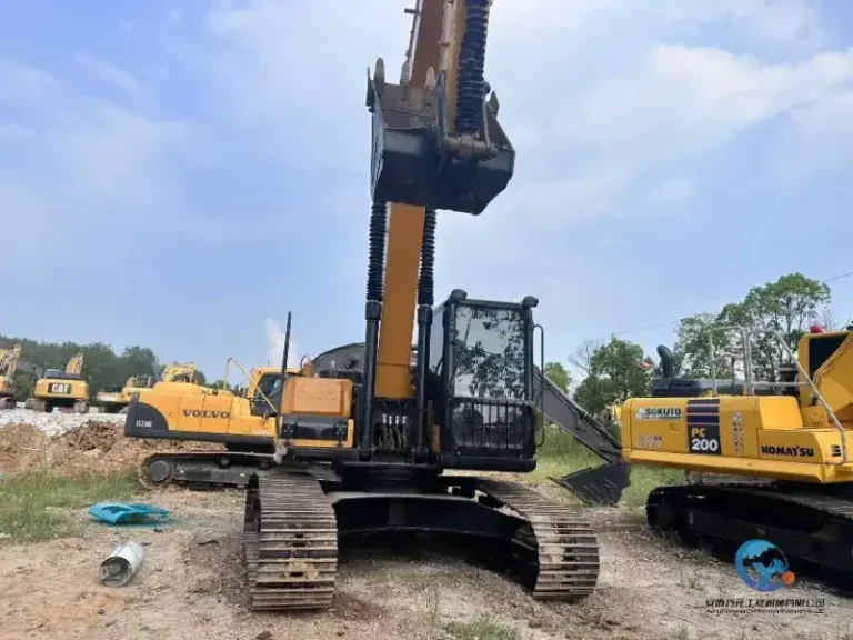 Used-Excavator-Sany-SY215C8