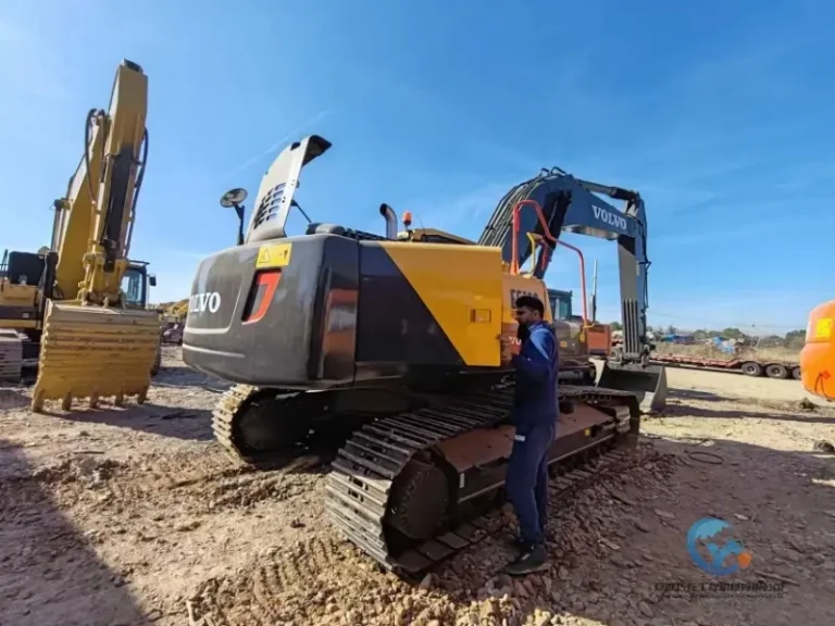 Used-Excavator-Volvo-EC290-11