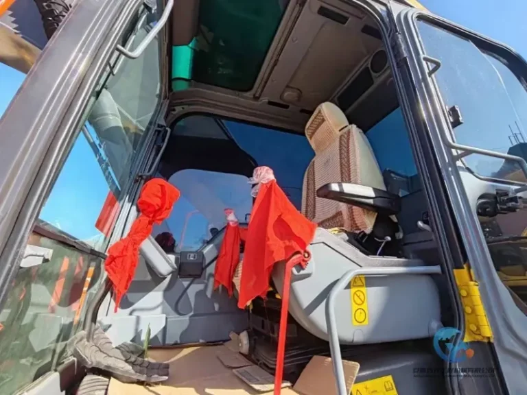 Used-Excavator-Volvo-EC290-7