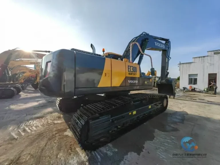 Used-Excavator-Volvo-EC300-3