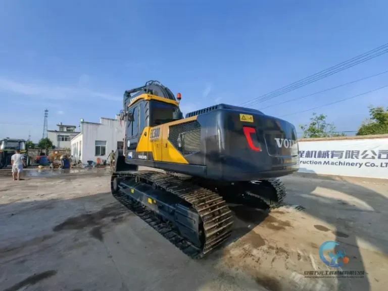 Used-Excavator-Volvo-EC300-4