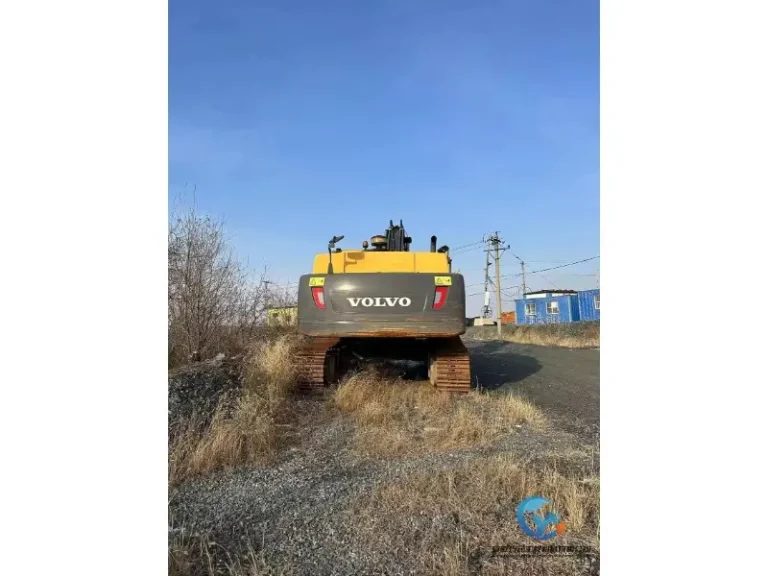 Used-Excavator-Volvo-EC380DL4