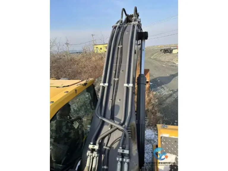 Used-Excavator-Volvo-EC380DL7