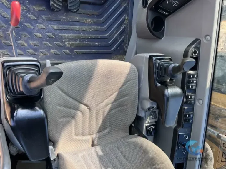 Used-Excavator-Volvo-EC80D-10