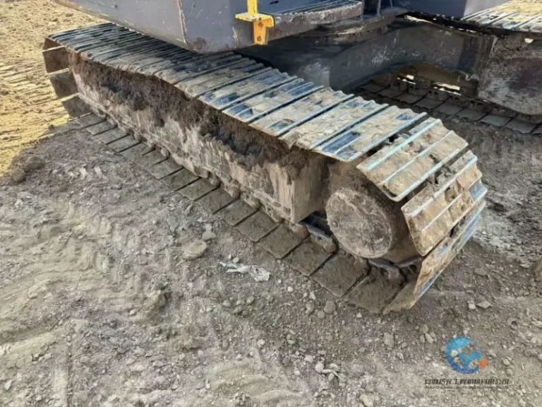 Used-Excavator-Volvo-EC80D-2