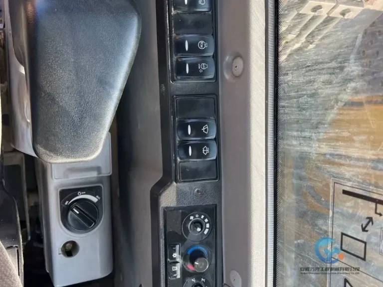 Used-Excavator-Volvo-EC80D-6