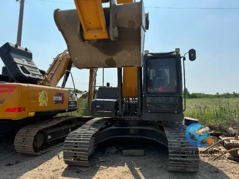 Used-Excavator-XCMG-XE215DA1