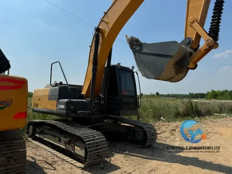 Used-Excavator-XCMG-XE215DA2